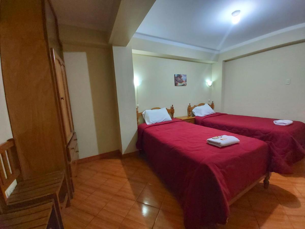 Lhotse Hostel B&B 와라스 외부 사진