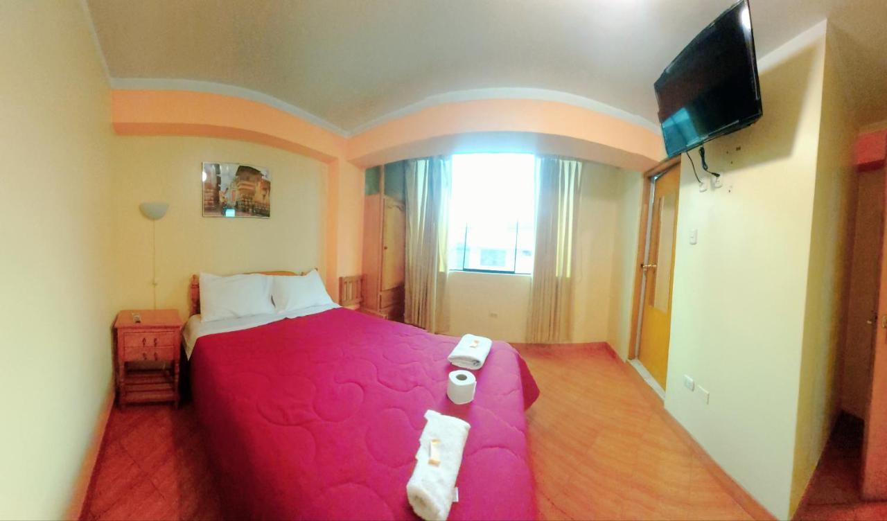 Lhotse Hostel B&B 와라스 외부 사진