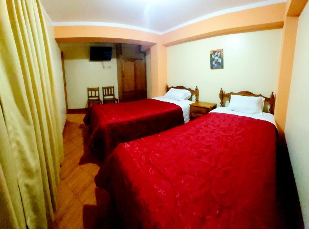 Lhotse Hostel B&B 와라스 외부 사진