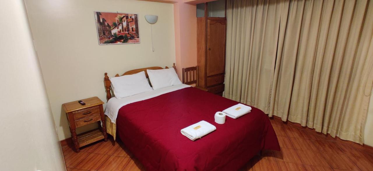Lhotse Hostel B&B 와라스 외부 사진