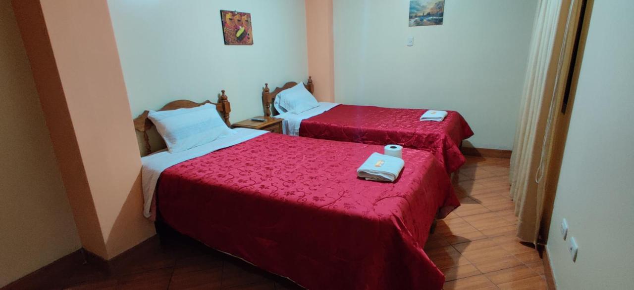 Lhotse Hostel B&B 와라스 외부 사진