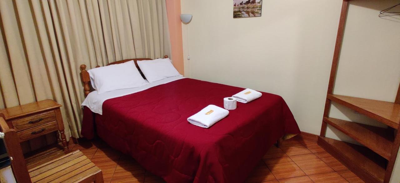 Lhotse Hostel B&B 와라스 외부 사진