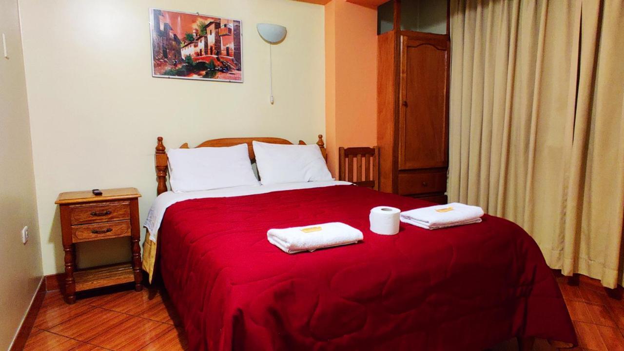 Lhotse Hostel B&B 와라스 외부 사진