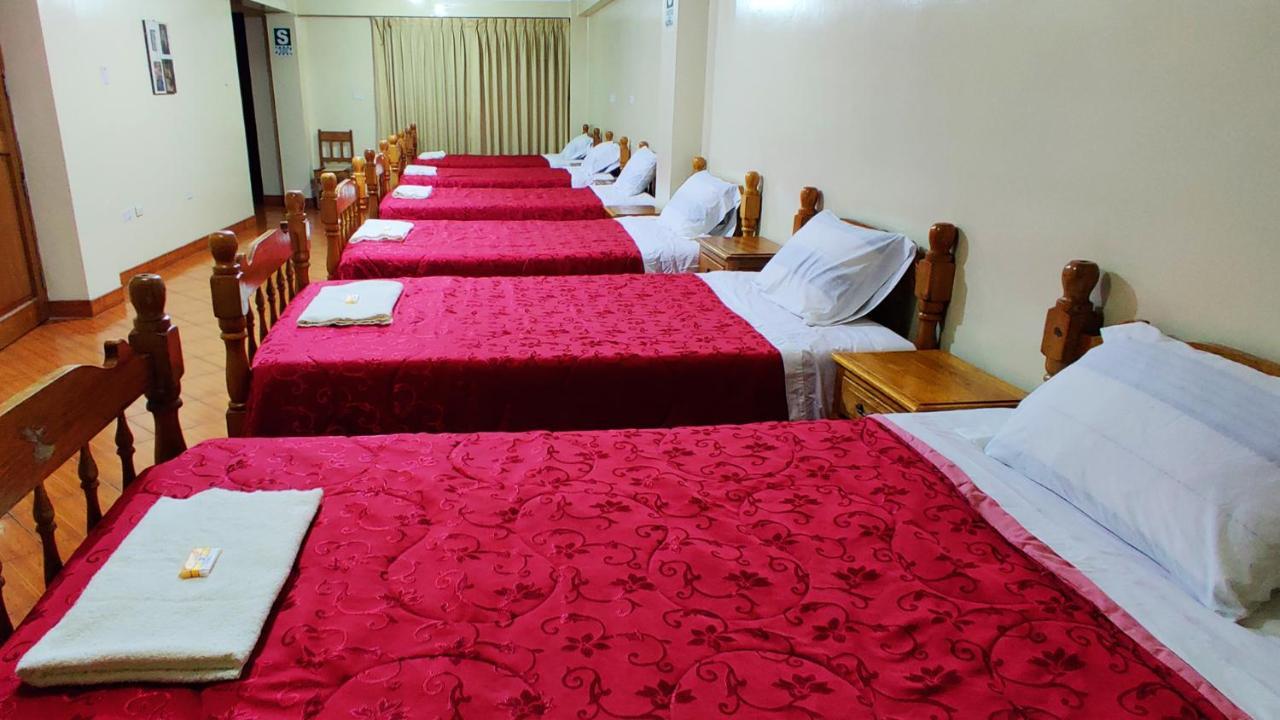 Lhotse Hostel B&B 와라스 외부 사진