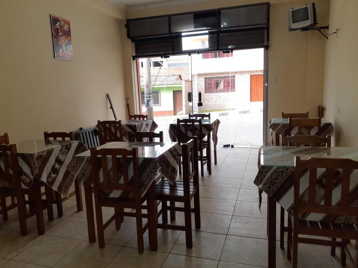 Lhotse Hostel B&B 와라스 외부 사진